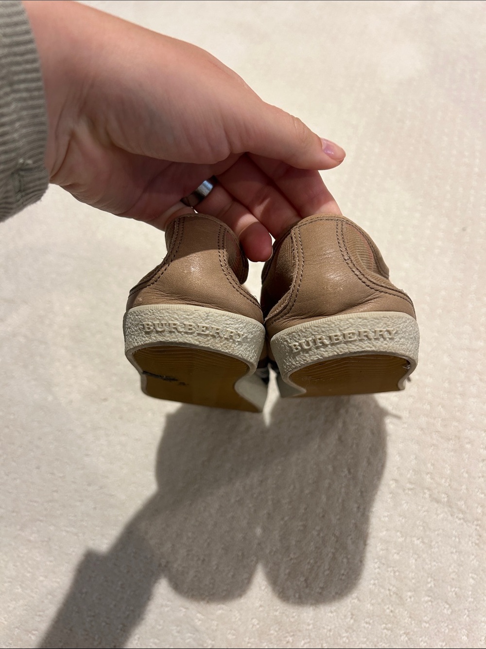 Women’s Burberry sneakers - Picture 3 of 3
